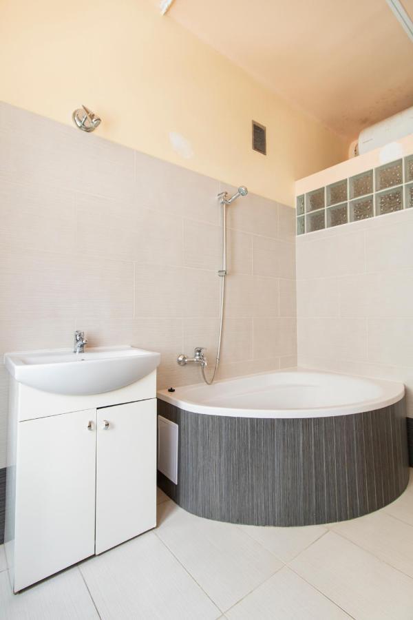 Spacious Apartments Zyblikiewicza Street Krasków Εξωτερικό φωτογραφία
